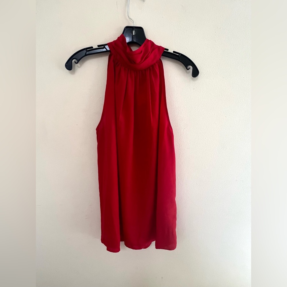 Red Sleeveless Top